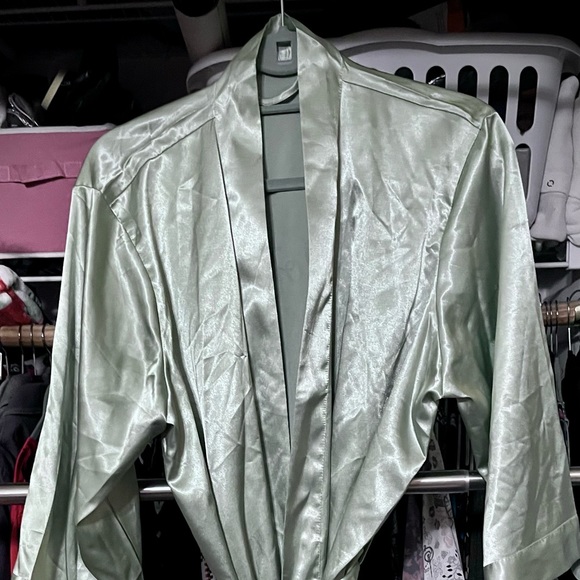 Women’s Robe XL - Picture 2 of 3